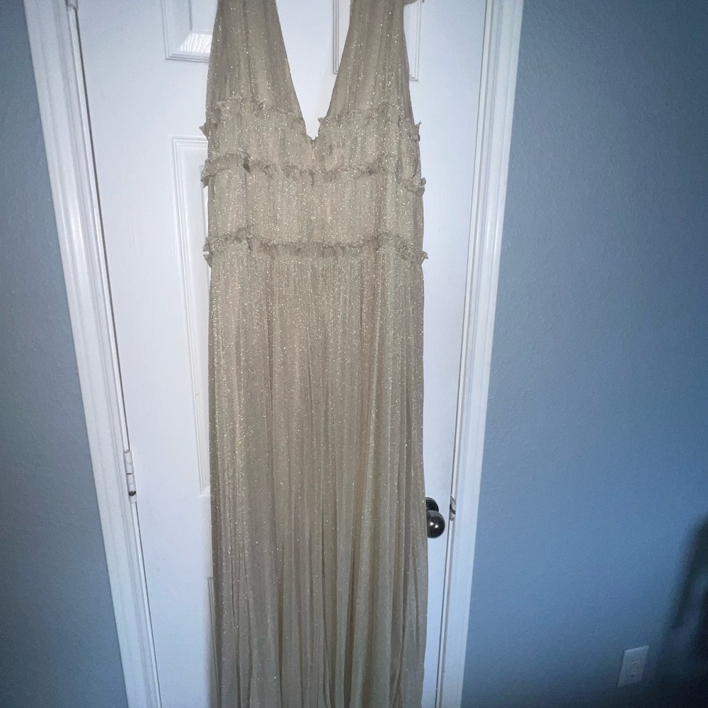 Elegant Gold Maxi Dress